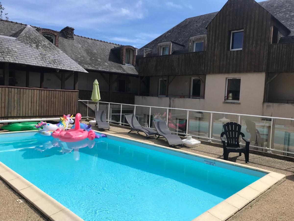 Appartement Tres Lumineux Avec Belle Vue Degagee Rochefort-en-Terre Eksteriør billede